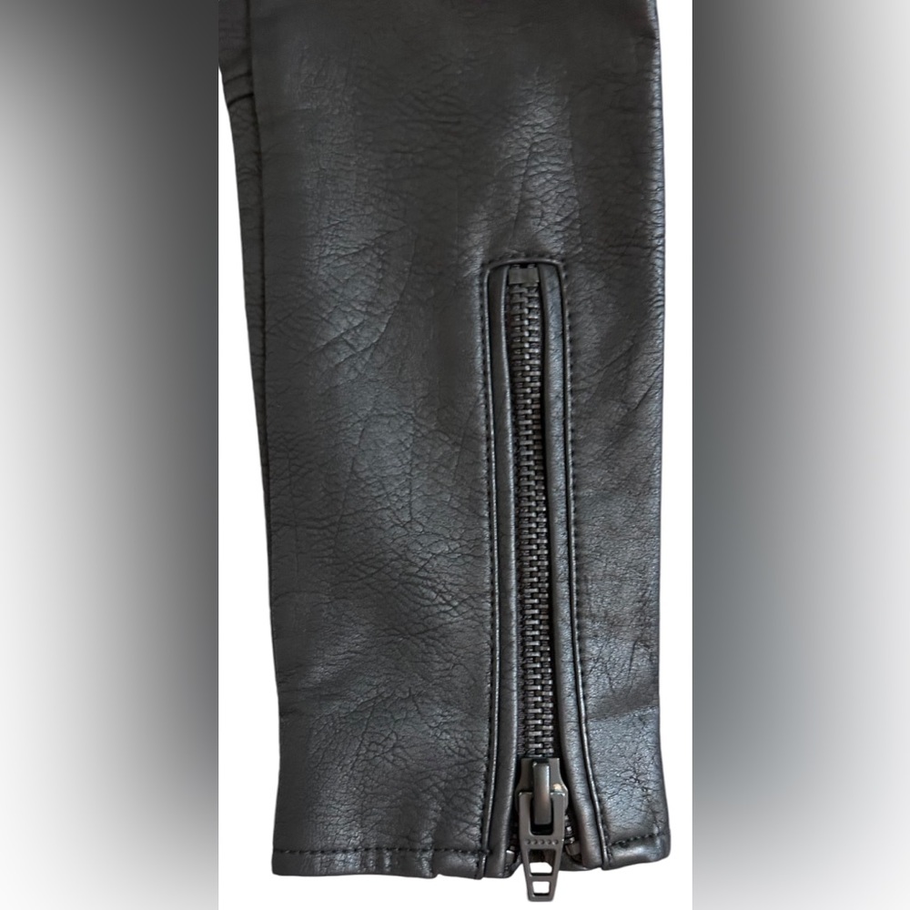 BLANK NYC Vegan Leather Moto Jacket In Onyx Sz XS/S ✨NWT✨ - Picture 6 of 14